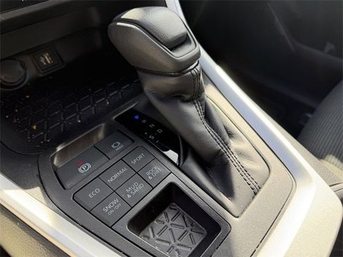 Certified 2025 Toyota RAV4 LE image 19