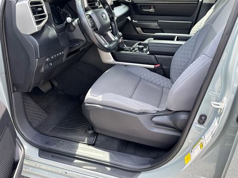 Used 2024 Toyota Tundra SR5 w/ SR5 Convenience Package AWD/4WD image 9