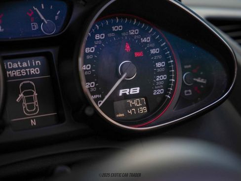 Used 2011 Audi R8 V10 image 26