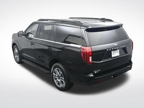 Certified 2025 Ford Expedition Active AWD/4WD image 28