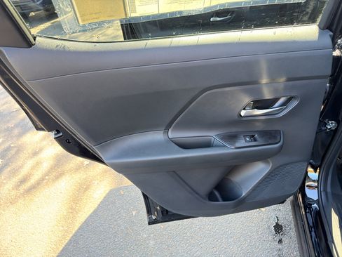 New 2026 Nissan Kicks SV w/ SV Premium Package image 31