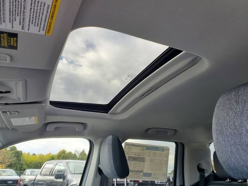 New 2025 Ford Maverick XLT w/ XLT Luxury Package image 10