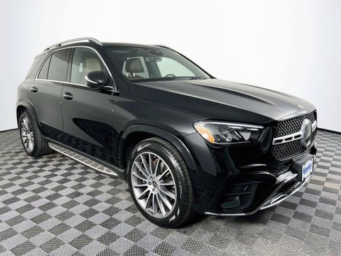Used 2025 Mercedes-Benz GLE 450e 4MATIC image 8