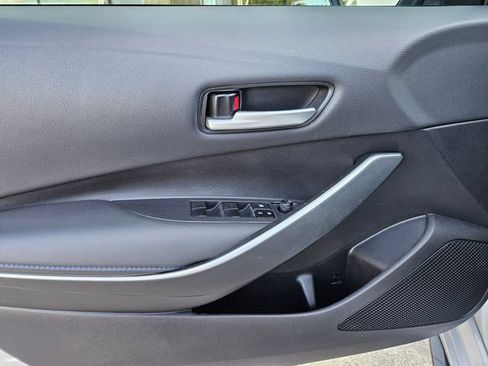 Used 2021 Toyota Corolla SE FWD image 19