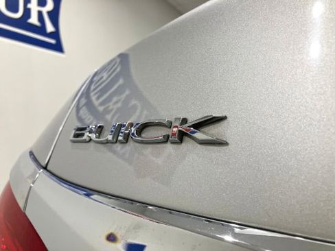 Used 2016 Buick LaCrosse image 18