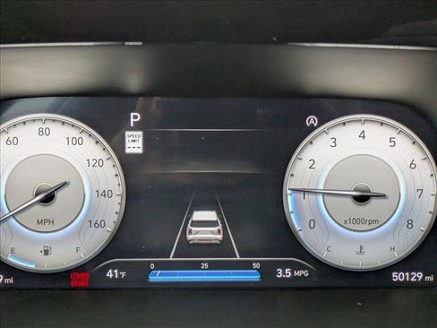 Used 2024 Hyundai Palisade Calligraphy image 10