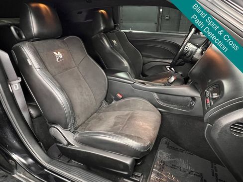 Used 2022 Dodge Challenger R/T Scat Pack RWD image 8