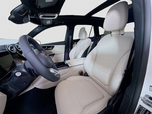 New 2026 Mercedes-Benz GLC 300 4MATIC image 12