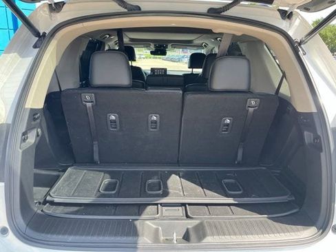 Used 2023 Honda Pilot Touring image 10