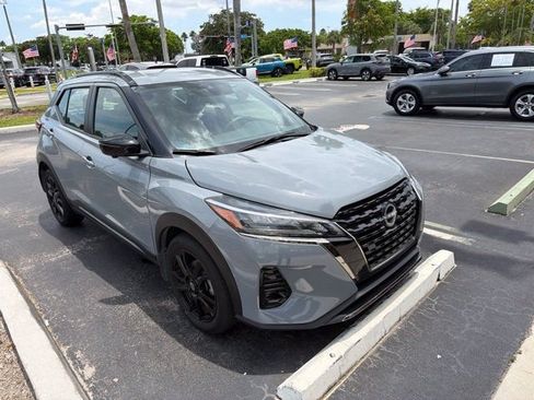 Used 2024 Nissan Kicks SR FWD image 3