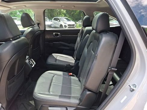 Certified 2024 Kia Sorento SX AWD/4WD image 11