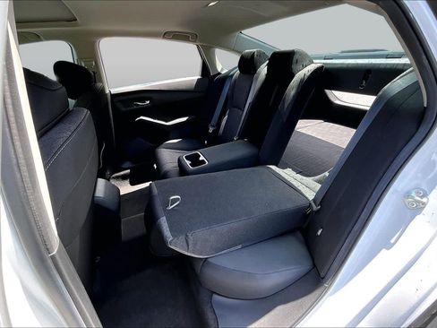 Used 2024 Honda Accord EX image 19