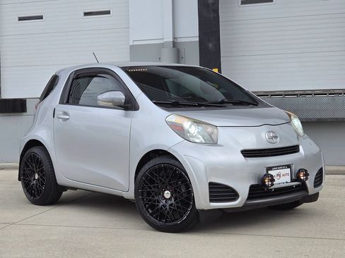 Used 2012 Scion iQ w/ Rear Speaker Pkg FWD image 1