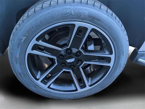 Used 2020 Cadillac Escalade Luxury image 9