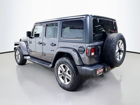 Used 2021 Jeep Wrangler Unlimited Sahara w/ Cold Weather Group image 9