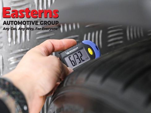 Used 2023 Toyota Corolla SE image 27