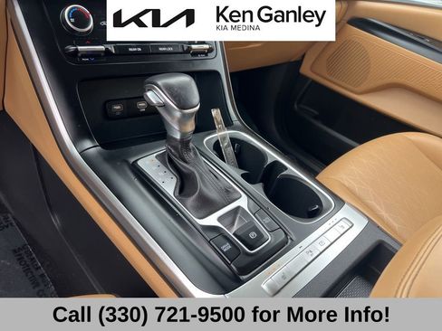 Used 2024 Kia Carnival LX FWD image 35