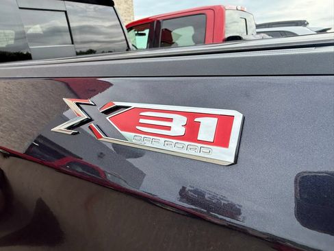 Used 2025 GMC Sierra 1500 Elevation w/ Preferred Package AWD/4WD image 12
