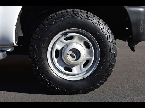 Used 2015 Ford F250 XL w/ Power Equipment Group image 31