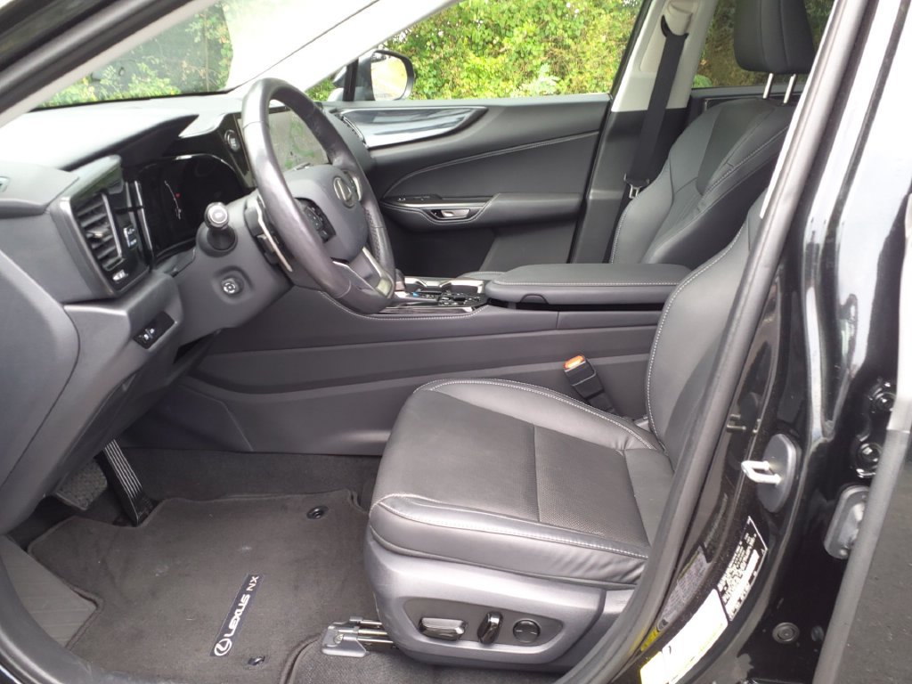 Used 2025 Lexus NX 350 AWD w/ Accessory Package (2T) image 18