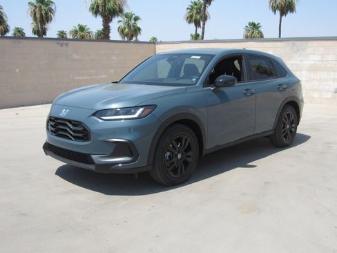 New 2026 Honda HR-V Sport image 2