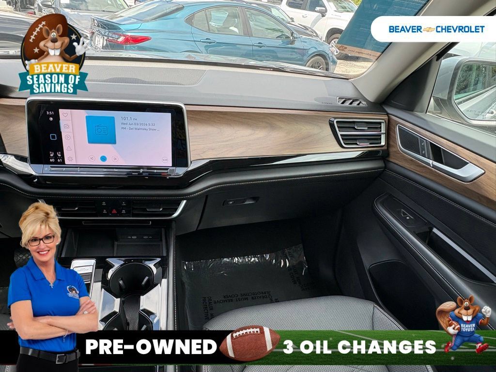 Used 2024 Volkswagen Atlas SE AWD/4WD image 17