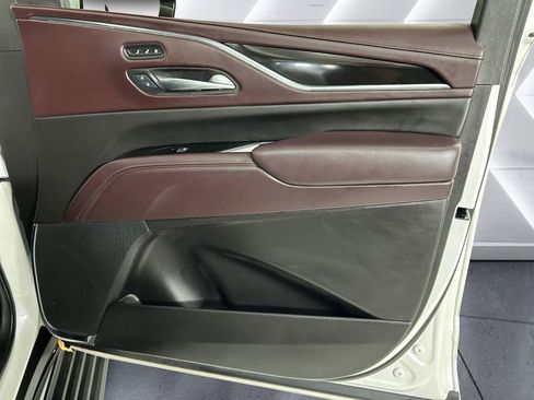Used 2024 Cadillac Escalade Sport Platinum image 15