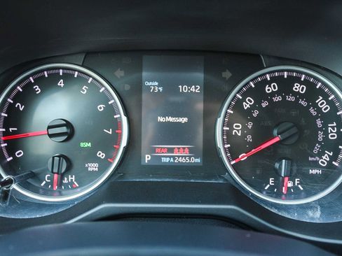 Used 2021 Toyota RAV4 XLE Premium image 24