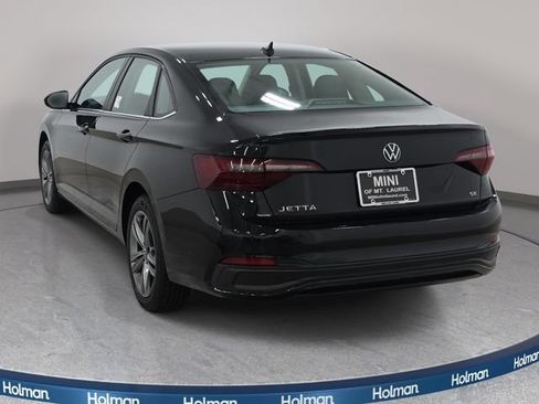 Used 2023 Volkswagen Jetta SE FWD image 7