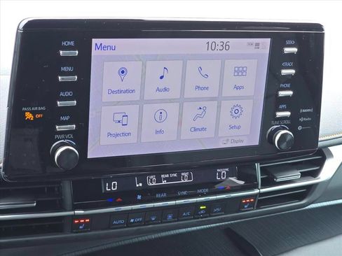 Used 2022 Toyota Sienna XSE FWD image 23