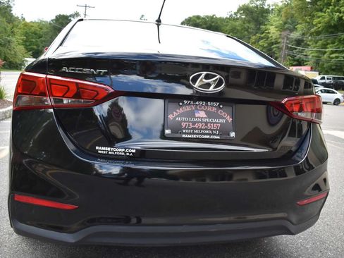 Used 2020 Hyundai Accent SE FWD image 45