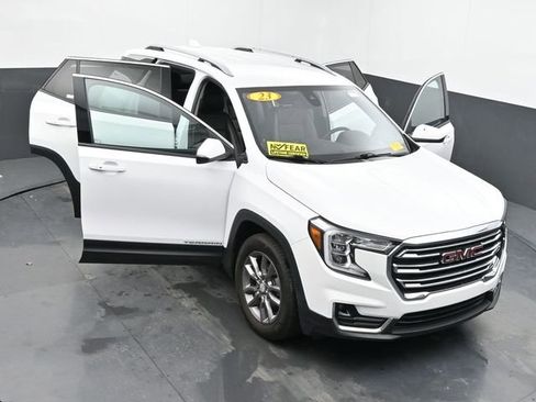 Used 2023 GMC Terrain SLT image 59