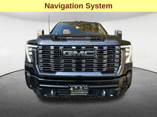 Used 2024 GMC Sierra 2500 Denali Ultimate AWD/4WD image 4