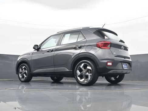 Certified 2024 Hyundai Venue SEL FWD image 28