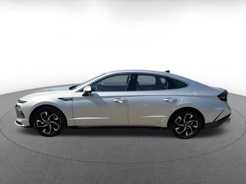 Used 2025 Hyundai Sonata SEL FWD image 10