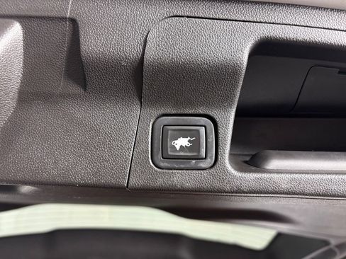 Used 2020 GMC Acadia AT4 w/ Driver Alert Package II AWD/4WD image 32