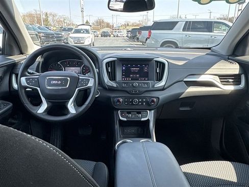 Used 2023 GMC Terrain SLE w/ Driver Convenience Package image 19