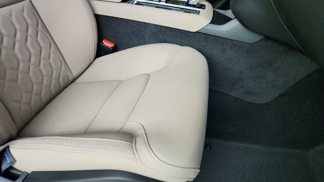 New 2026 Volvo XC90 T8 Plus w/ Protection Package Premier AWD/4WD image 38