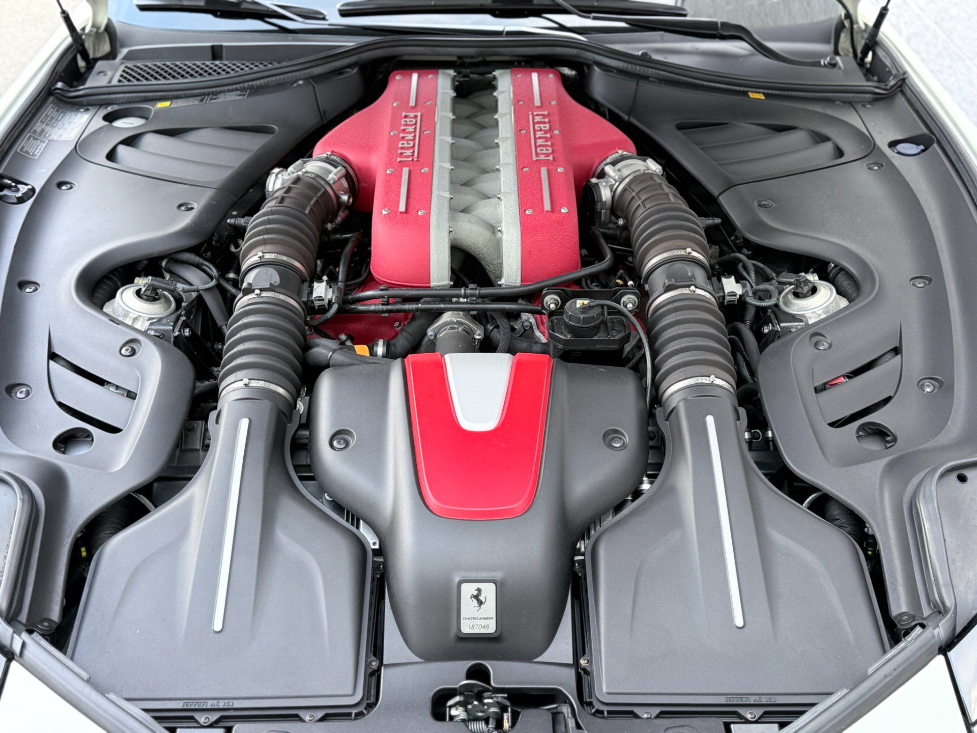 Used 2012 Ferrari FF AWD/4WD image 44