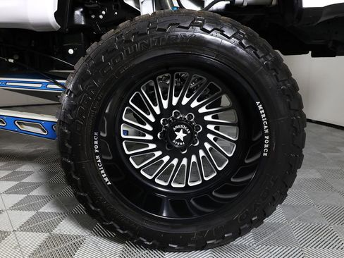 Used 2022 Ford F350 Platinum image 48