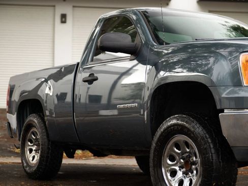 Used 2013 GMC Sierra 1500 W/T w/ Work Truck Plus Package RWD image 3
