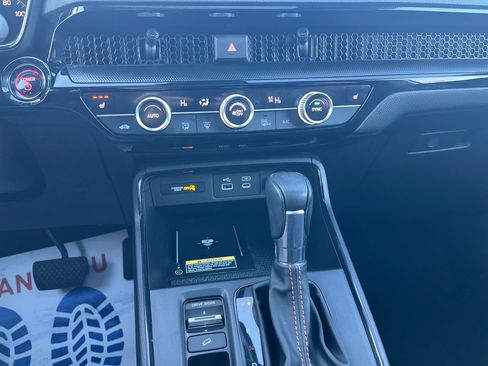 Used 2023 Honda CR-V Sport Touring image 18