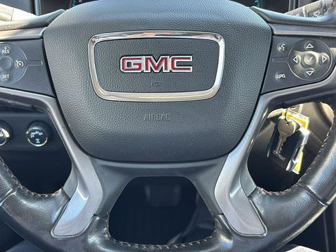Used 2021 GMC Canyon AT4 image 25