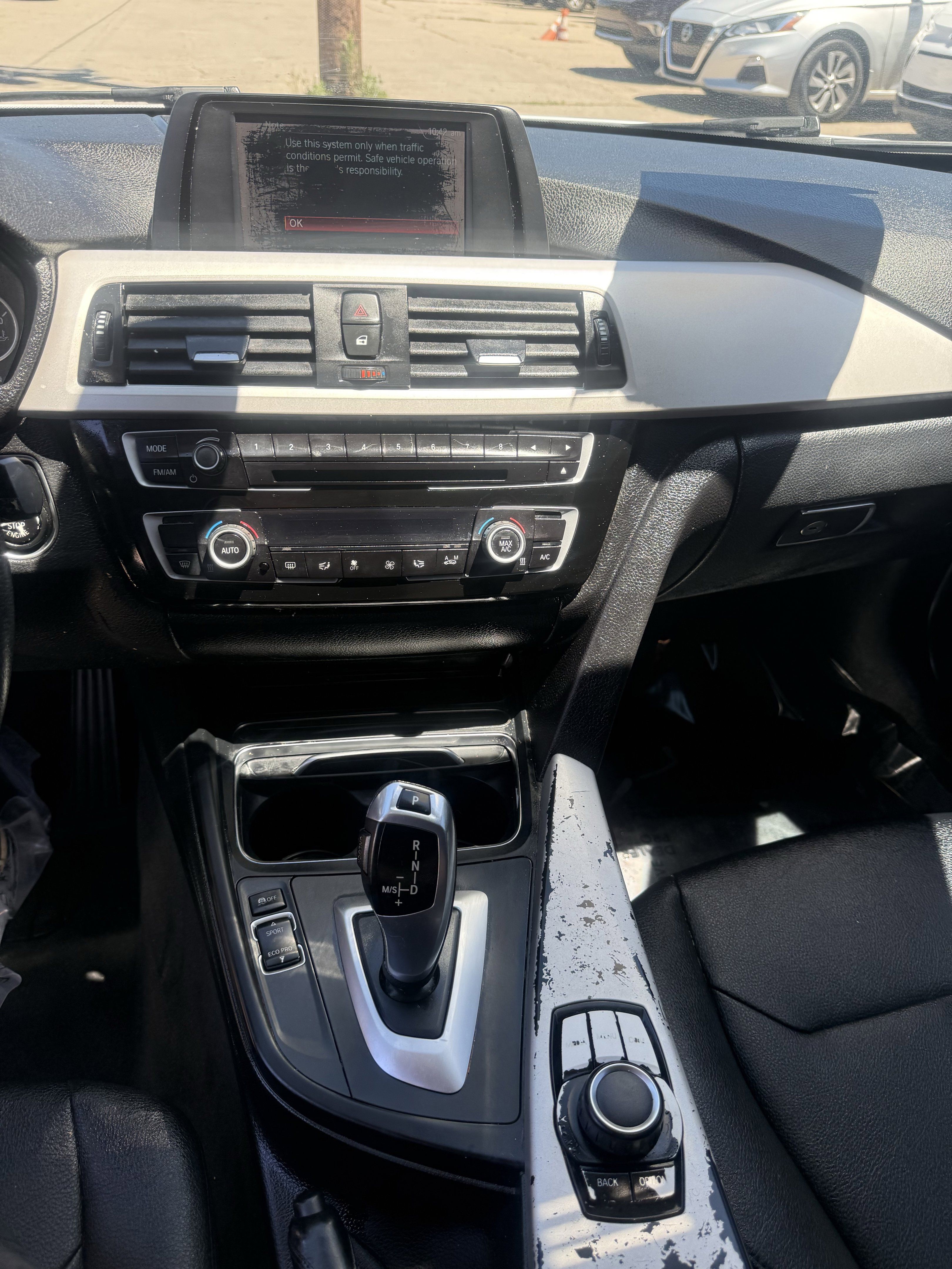 Used 2018 BMW 320i Sedan RWD image 18