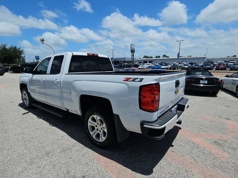 Used 2018 Chevrolet Silverado 1500 LT w/ All Star Edition AWD/4WD image 5