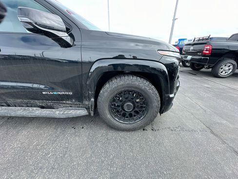 Used 2024 Chevrolet Silverado EV RST image 74