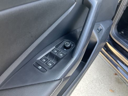 Certified 2025 Volkswagen Jetta S image 14