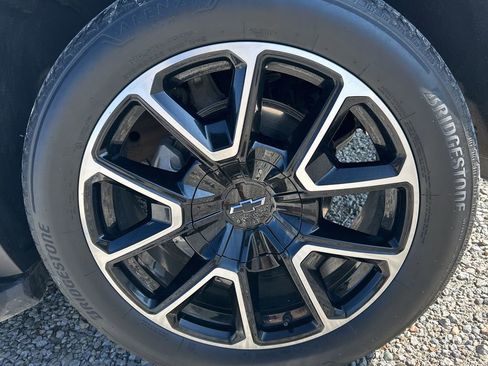 Used 2024 Chevrolet Tahoe RST w/ Luxury Package image 14