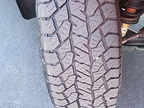 Certified 2022 Nissan Frontier PRO-4X w/ Pro-4X Premium Package AWD/4WD image 6