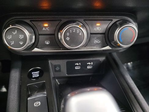 Used 2025 Nissan Kicks SV FWD image 28